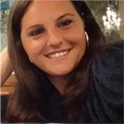 Laureata in pedagogia offre lezioni in filosofia e storia